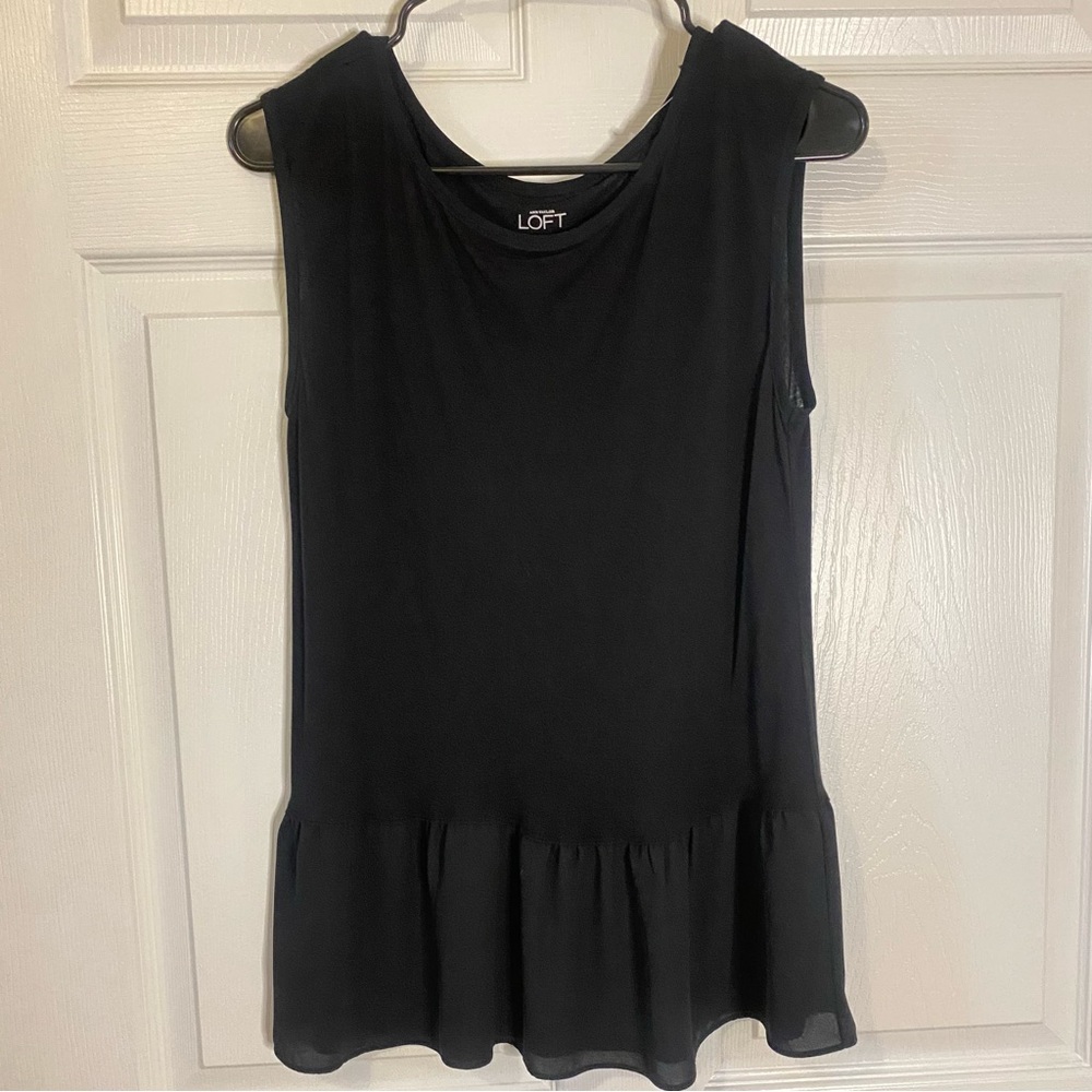 LOFT • Women’s Sleeveless Black Top w/ Chiffon Bottom NWOT Size - Medium